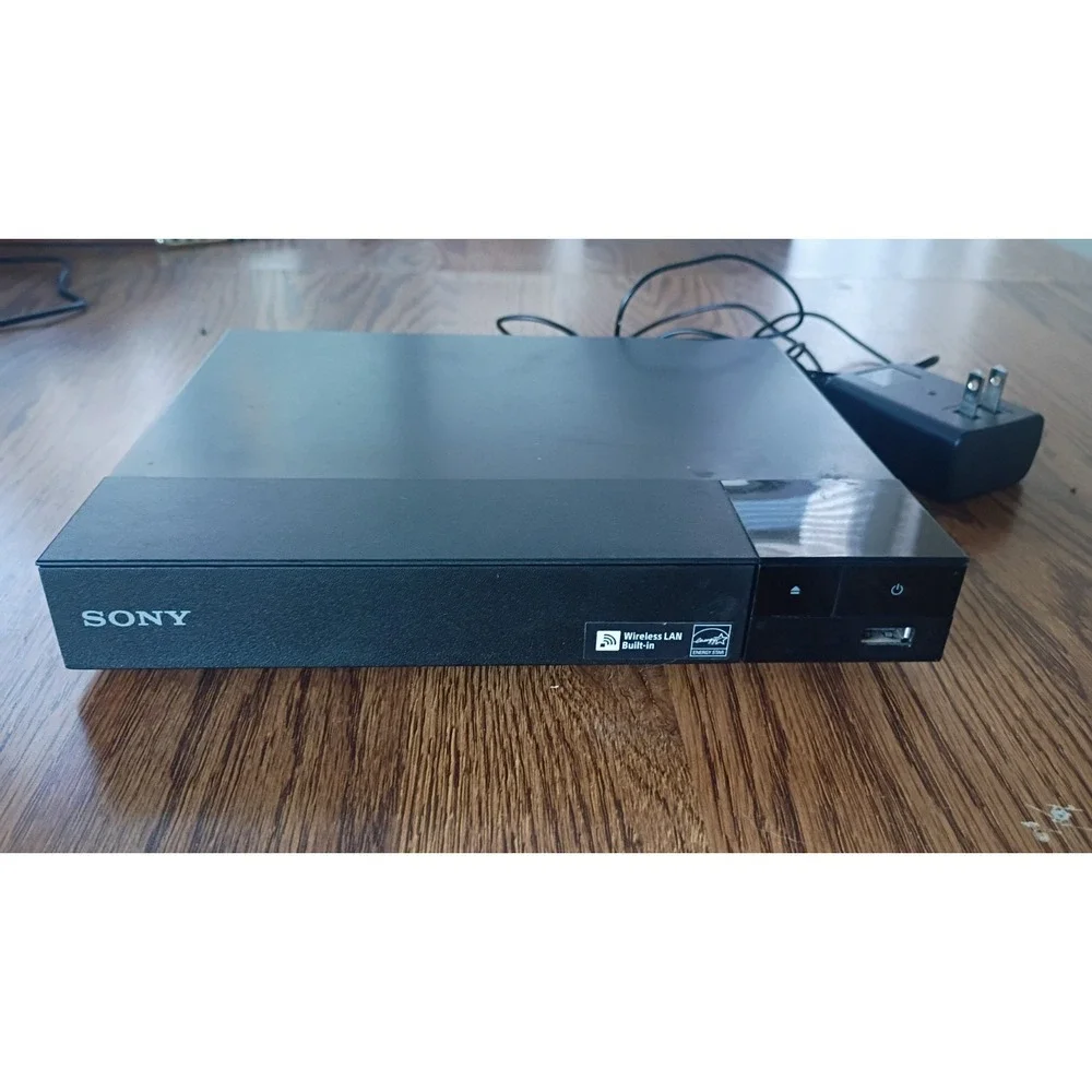 Sony BDP-S3700 Blu-Ray / DVD Player, No Remote - Tested, works